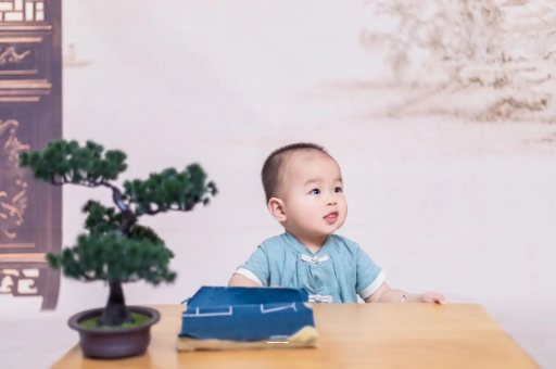 泗阳宝宝腿纹不对称怎么办